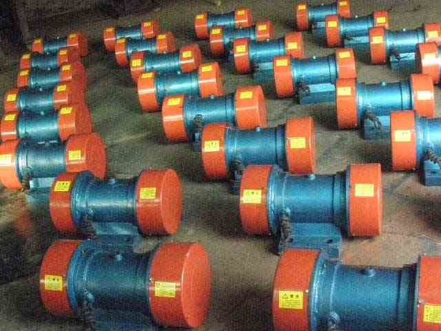 供应YZS卧式振动电机